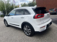 Kia Niro 1.6 GDi Hybrid ExecutiveLine // LEDER // ELEK. STOEL+GEHEUGEN // SCHUIF-KANTELDAK // JBL // DODEHOEK // ADAPT. CRUISE // STOELVE 43