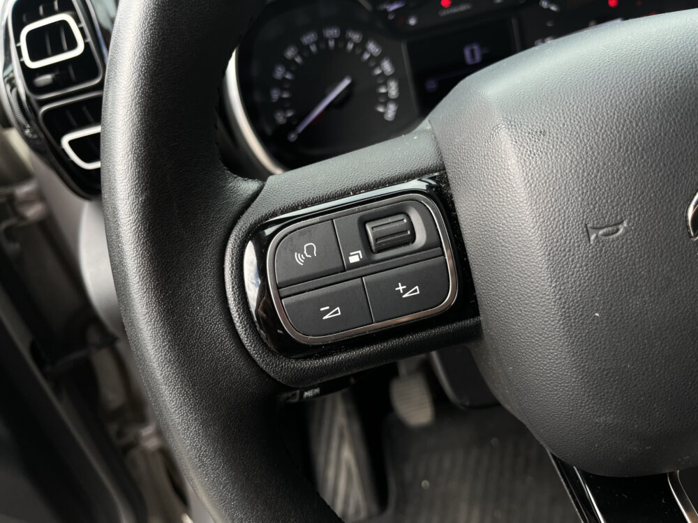 Citroën C3 Aircross 1.2 PureTech S&S Feel // LED // NAVI+CARPLAY // CRUISE // CLIMA // PDC // 17