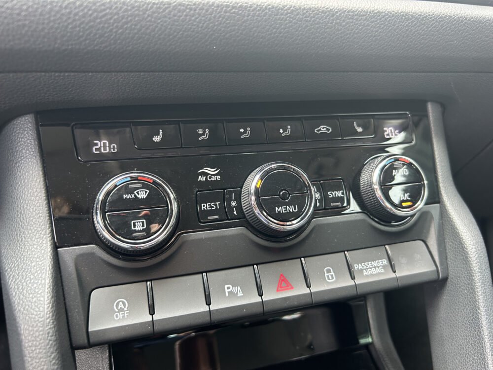 Škoda Kodiaq 1.4 TSI ACT Style // FULL LED // NAVI + CARPLAY // PDC V+A // CRUISE // ELEK. TREKHAAK!! 16
