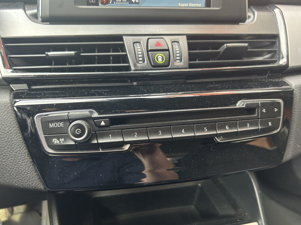 BMW 2 Serie Active Tourer 218i // NAVI // PDC // CRUISE // CLIMA // STOELVERWARMING 16