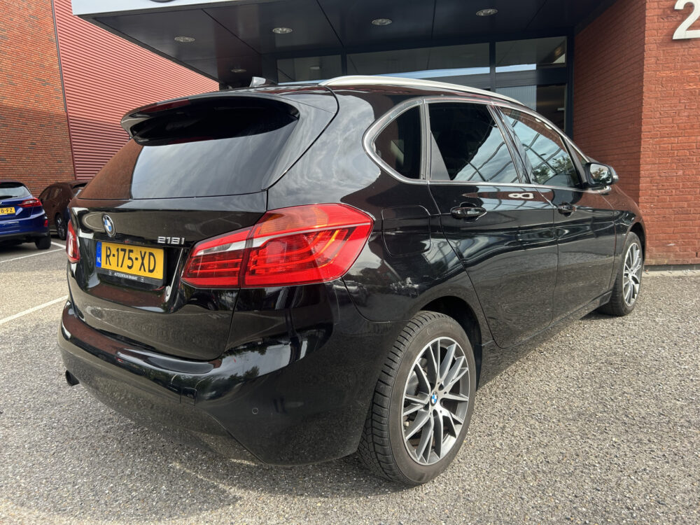 BMW 2 Serie Active Tourer 218i // NAVI // PDC // CRUISE // CLIMA // STOELVERWARMING 2