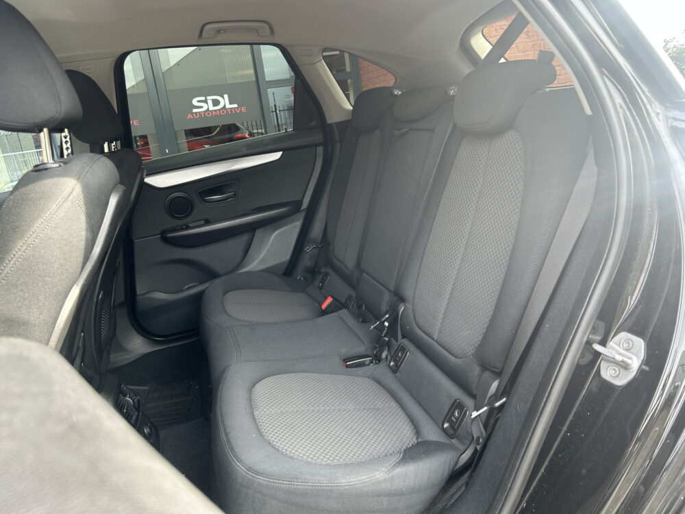 BMW 2 Serie Active Tourer 218i // NAVI // PDC // CRUISE // CLIMA // STOELVERWARMING 26