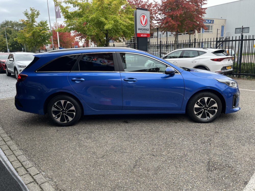Kia Ceed Sportswagon 1.6 GDI PHEV DynamicLine // FULL LED // KEYLESS // NAVI + CARPLAY // PDC // CRUISE 6