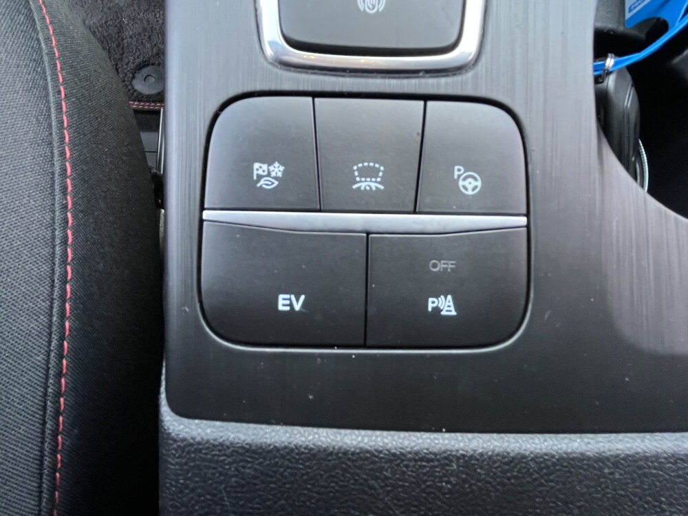 Ford Kuga 2.5 PHEV SOH 93%!! ST-Line // SCHUIF-KANTELDAK // HUD DISPLAY // CAMERA+SENSOREN // DODEHOEK // ELEK. ACHTERKLEP // NAVI+CARPLAY 23