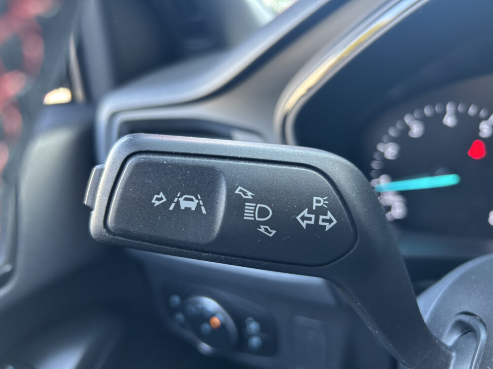 Ford FOCUS Wagon 1.5 ST-Line // FULL LED // NAVI + CARPLAY // PDC V+A // ADAPTIV CRUISE 11