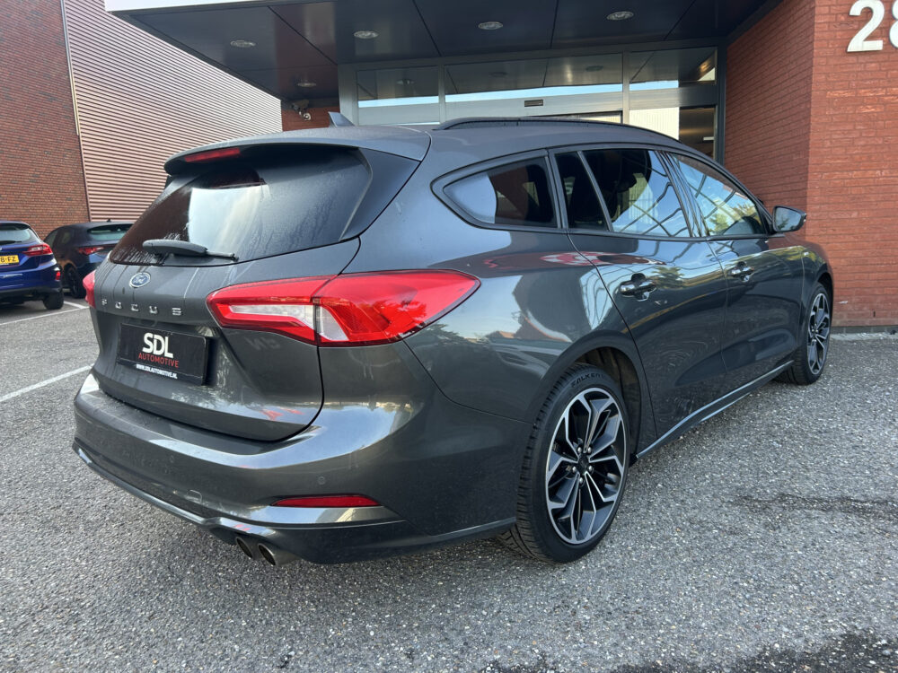 Ford FOCUS Wagon 1.5 ST-Line // FULL LED // NAVI + CARPLAY // PDC V+A // ADAPTIV CRUISE 2