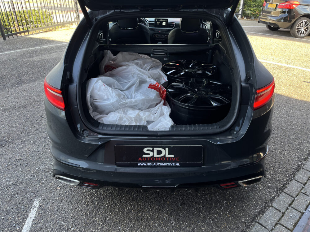 Kia ProCeed 1.6 T-GDI GT 66.000KM!! 204 PK!! // SCHUIF-KANTELDAK // JBL // ELEK. KLEP // ADAPT. CRUISE // CLIMA // CAMERA // PDC // 13