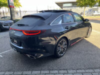 Kia ProCeed 1.6 T-GDI GT 66.000KM!! 204 PK!! // SCHUIF-KANTELDAK // JBL // ELEK. KLEP // ADAPT. CRUISE // CLIMA // CAMERA // PDC // 44