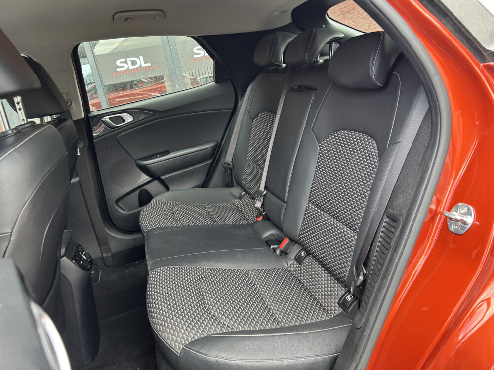 Kia Xceed 1.6 GDi PHEV DynamicLine // FULL LED // APPLE CARPLAY / ANDROID AUTO // CAMERA // PDC // ADAPTIV CRUISE 28
