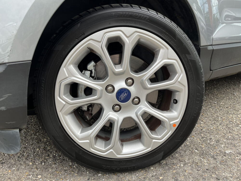 Ford EcoSport 1.0 EcoBoost Titanium 26000KM!!! // LED // CRUISE // APPLE-ANDROID AUTO // STUUR+STOELVERWARMING // PDC // 10