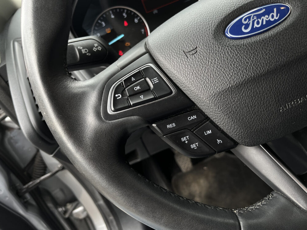 Ford EcoSport 1.0 EcoBoost Titanium 26000KM!!! // LED // CRUISE // APPLE-ANDROID AUTO // STUUR+STOELVERWARMING // PDC // 19