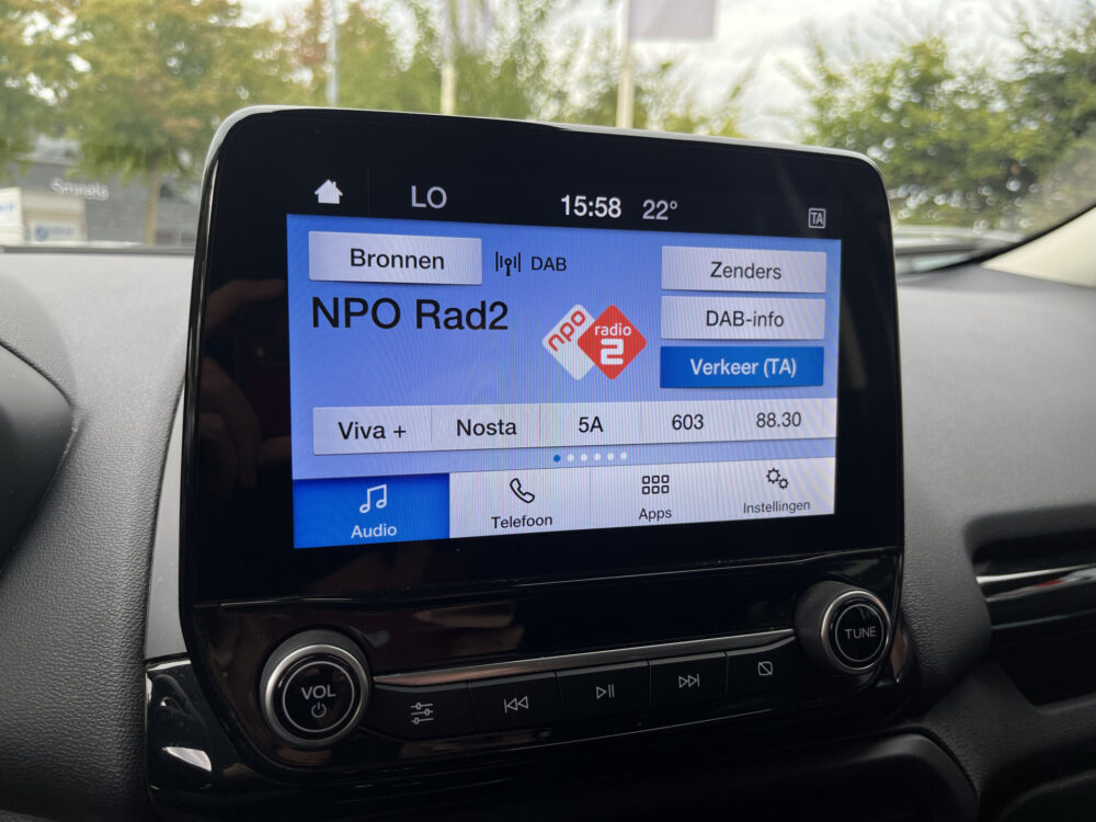 Ford EcoSport 1.0 EcoBoost Titanium 26000KM!!! // LED // CRUISE // APPLE-ANDROID AUTO // STUUR+STOELVERWARMING // PDC // 24