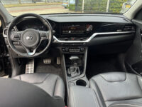 Kia Niro 1.6 GDi Hybrid ExecutiveLine // LEDER // SCHUIF-KANTELDAK // ELEK. STOEL+GEHEUGEN // JBL // NAVI+CARPLAY // DODEHOEK // STOELVER 60