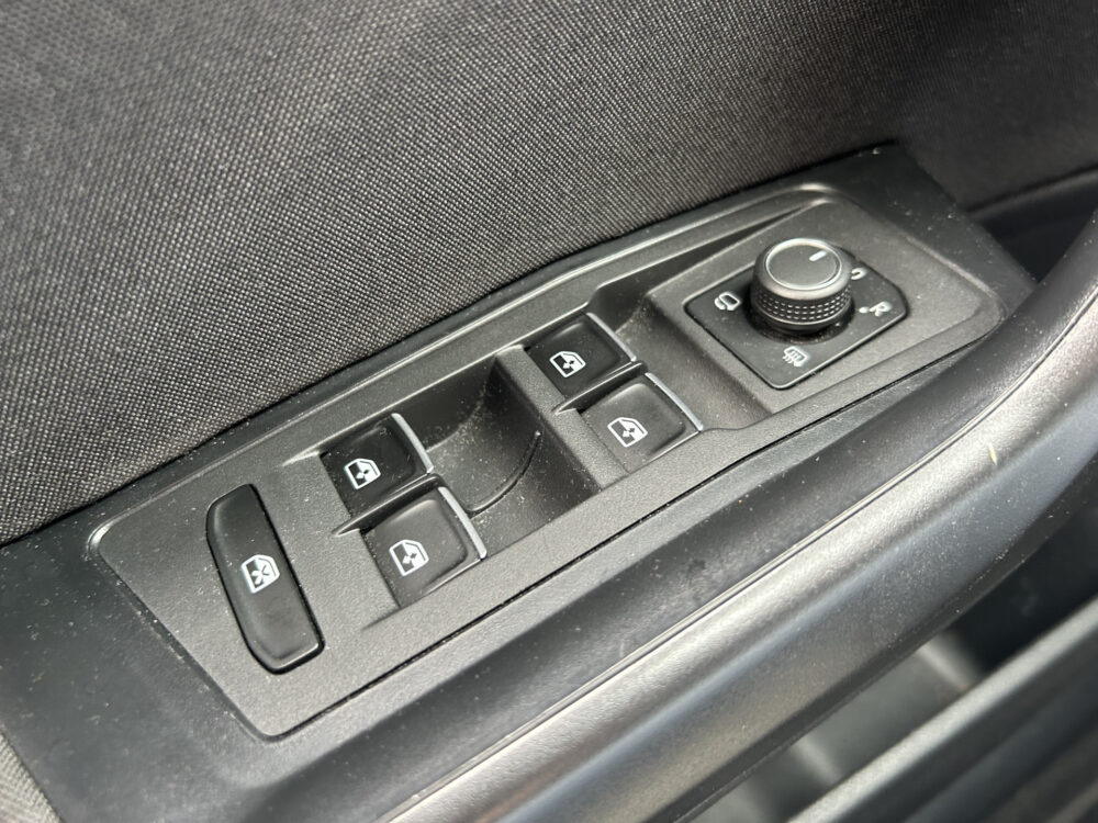 Volkswagen T-Roc 1.5 TSI Sport Business // FULL LED // APPLE CARPLAY / ANDROID AUTO // ADAPTIV CRUISE // KEYLESS // CAMERA 20