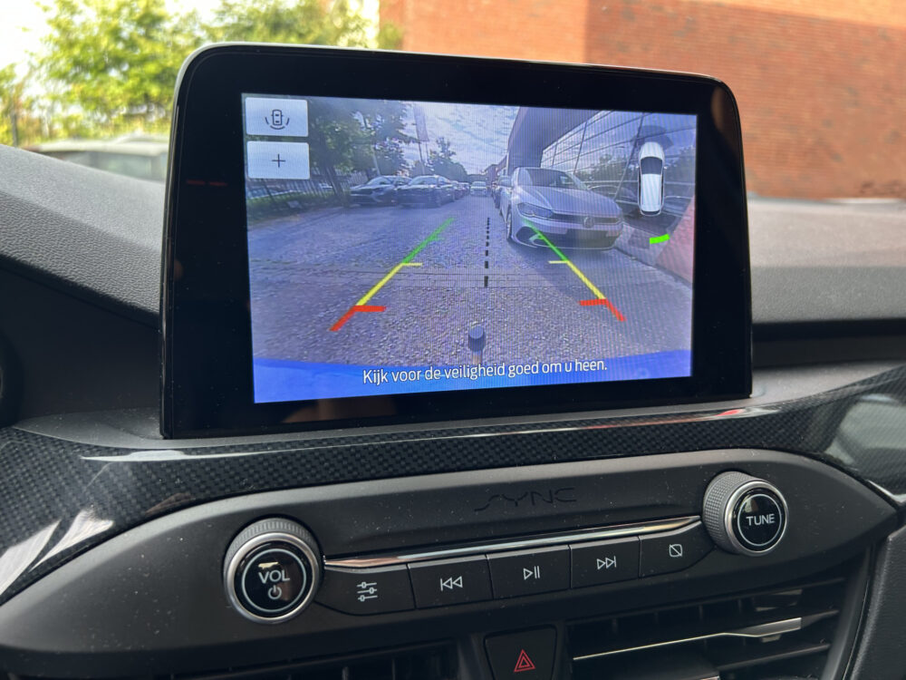 Ford FOCUS Wagon 1.0 EcoBoost ST-Line // KEYLESS // NAVI + CARPLAY // CLIMA // CAMERA // WINTERPACK // TREKHAAK!! 16