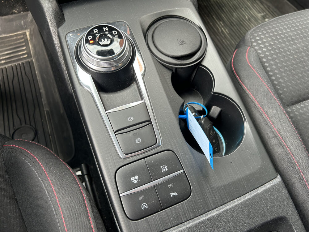Ford FOCUS Wagon 1.0 EcoBoost ST-Line // KEYLESS // NAVI + CARPLAY // CLIMA // CAMERA // WINTERPACK // TREKHAAK!! 18