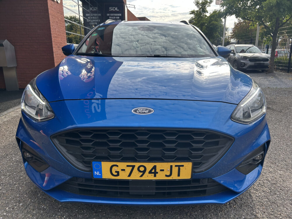 Ford FOCUS Wagon 1.0 EcoBoost ST-Line // KEYLESS // NAVI + CARPLAY // CLIMA // CAMERA // WINTERPACK // TREKHAAK!! 4