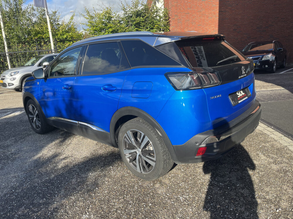 Peugeot 3008 1.6 HYbrid 225 Road Trip UNIEK 19000KM!!! // LED // KEYLESS // DODEHOEK // HALF LEDER // CAMERA+SENSOREN // NAVI+CARPLAY // 3