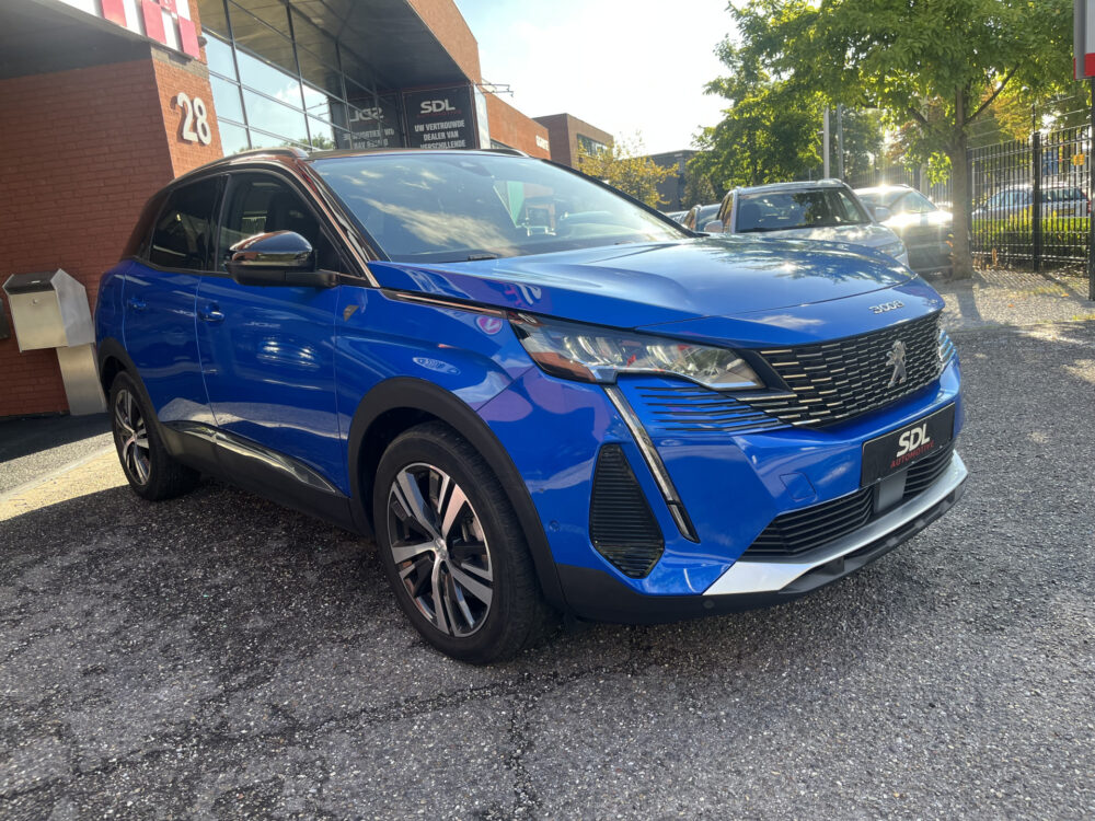 Peugeot 3008 1.6 HYbrid 225 Road Trip UNIEK 19000KM!!! // LED // KEYLESS // DODEHOEK // HALF LEDER // CAMERA+SENSOREN // NAVI+CARPLAY // 7