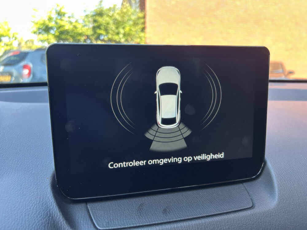 Mazda 2 1.5 Skyactiv-G Comfort // NAVI + CARPLAY // AIRCO // CRUISE // PDC // STOELVERWARMING 14