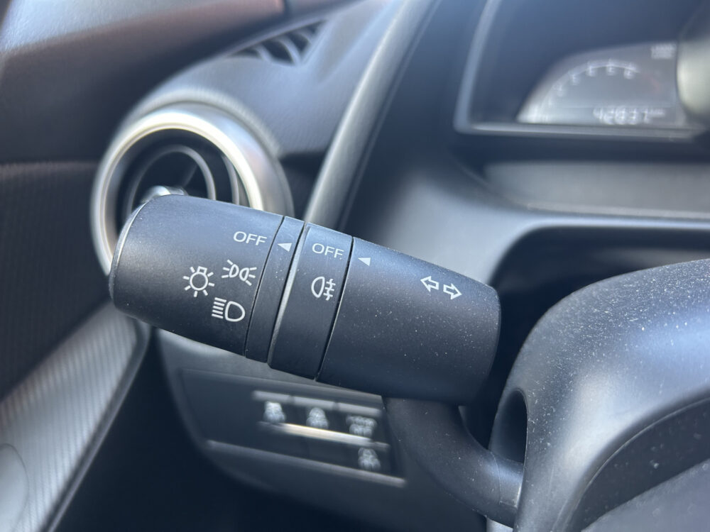 Mazda 2 1.5 Skyactiv-G Comfort // NAVI + CARPLAY // PDC // CRUISE // AIRCO // STOELVERWARMING 11