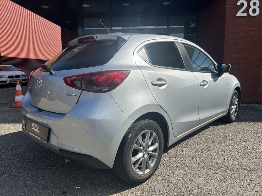 Mazda 2 1.5 Skyactiv-G Comfort // NAVI + CARPLAY // PDC // CRUISE // AIRCO // STOELVERWARMING 2