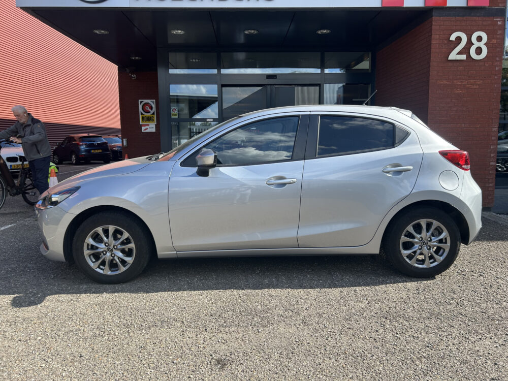 Mazda 2 1.5 Skyactiv-G Comfort // NAVI + CARPLAY // PDC // CRUISE // AIRCO // STOELVERWARMING 3
