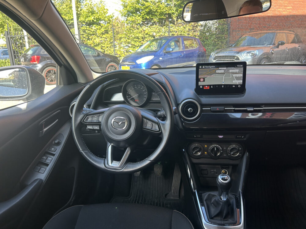 Mazda 2 1.5 Skyactiv-G Comfort // NAVI + CARPLAY // PDC // CRUISE // AIRCO // STOELVERWARMING 7