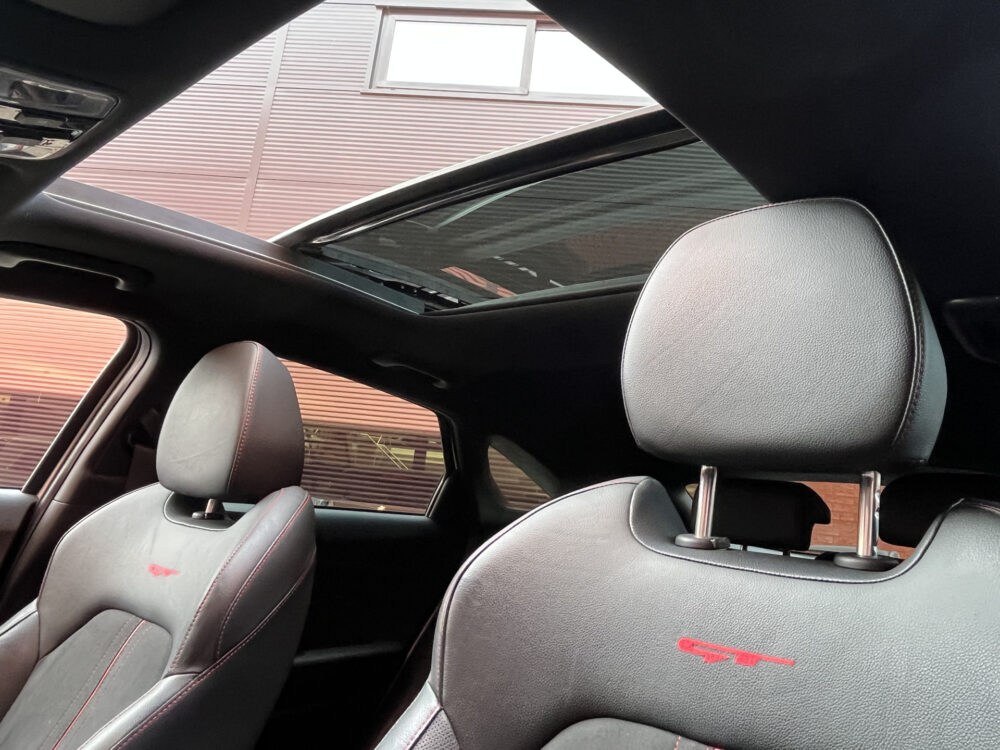 Kia ProCeed 1.6 T-GDI GT // FULL LED // PANO/SCHUIFKANTELDAK // ADAPTIV CRUISE // NAVI + CARPLAY // CAMERA // MEMORY SEAT 13