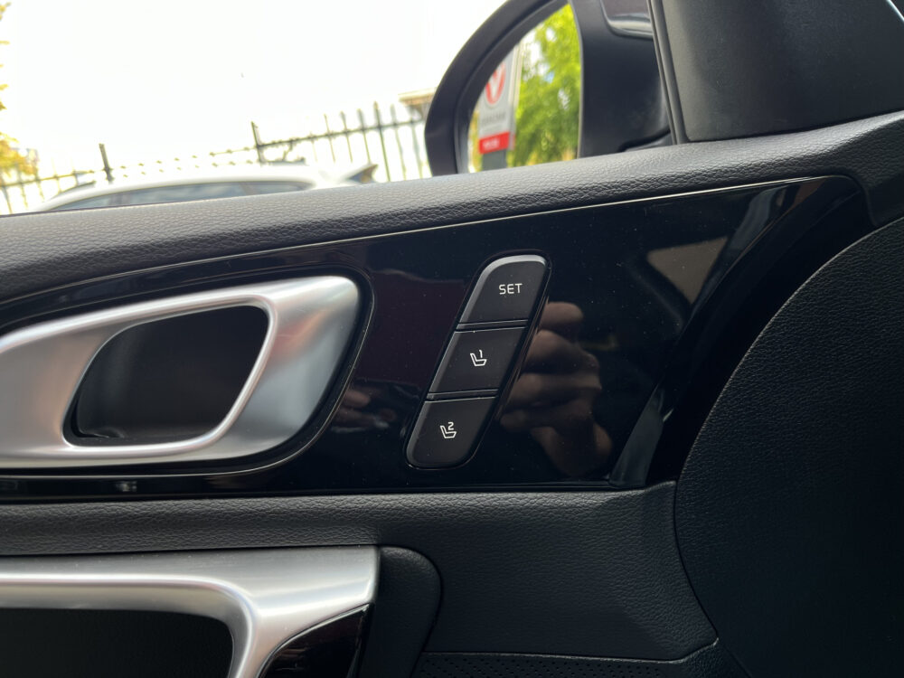 Kia Ceed Sportswagon 1.6 GDI PHEV ExecutiveLine // SCHUIF-KANTELDAK // LEDER+ELEK.STOELEN // ELEK. ACHTERKLEP // ADAPT. CRUISE // DODEHOEK // STOELVE 21