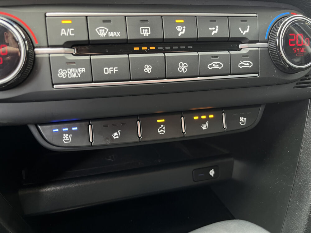 Kia Ceed Sportswagon 1.6 GDI PHEV ExecutiveLine // SCHUIF-KANTELDAK // LEDER+ELEK.STOELEN // ELEK. ACHTERKLEP // ADAPT. CRUISE // DODEHOEK // STOELVE 32