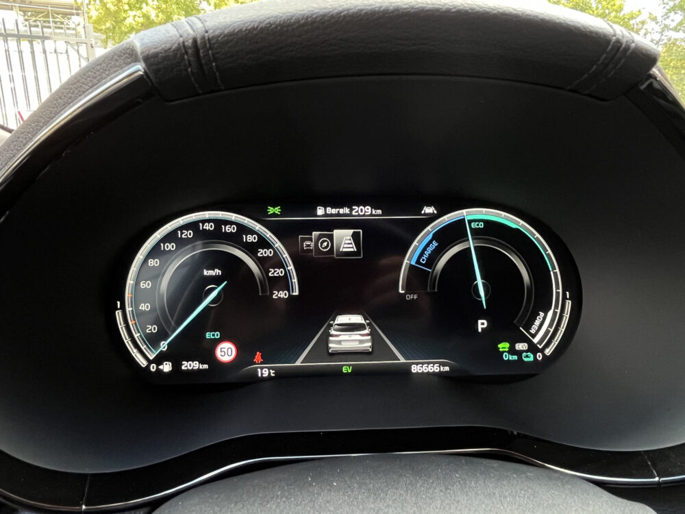 Kia Ceed Sportswagon 1.6 GDI PHEV ExecutiveLine // SCHUIF-KANTELDAK // LEDER+ELEK.STOELEN // ELEK. ACHTERKLEP // ADAPT. CRUISE // DODEHOEK // STOELVE 39