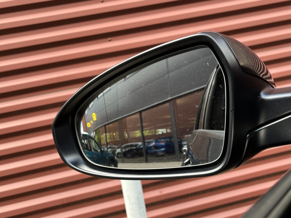 Kia ProCeed 1.6 T-GDI GT 204PK!! // SCHUIF-KANTELDAK // ADAPT. CRUISE // LEDER+ELEK. STOEL // JBL AUDIO // STUUR+STOELVERWARMING // KEYLESS  29