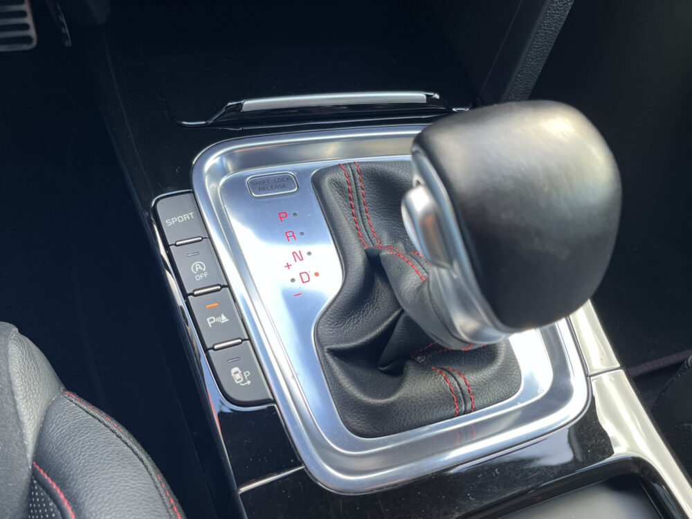 Kia ProCeed 1.6 T-GDI GT 204PK!! // SCHUIF-KANTELDAK // ADAPT. CRUISE // LEDER+ELEK. STOEL // JBL AUDIO // STUUR+STOELVERWARMING // KEYLESS  31