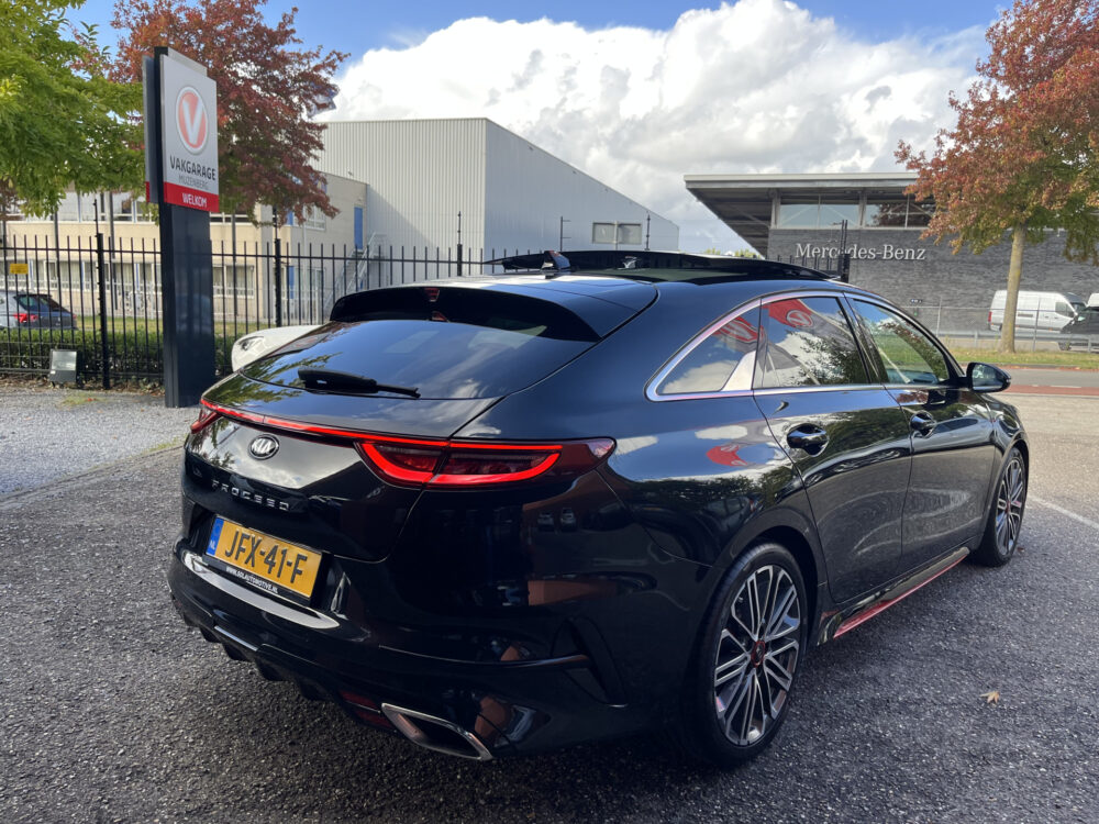 Kia ProCeed 1.6 T-GDI GT 204PK!! // SCHUIF-KANTELDAK // ADAPT. CRUISE // LEDER+ELEK. STOEL // JBL AUDIO // STUUR+STOELVERWARMING // KEYLESS  5