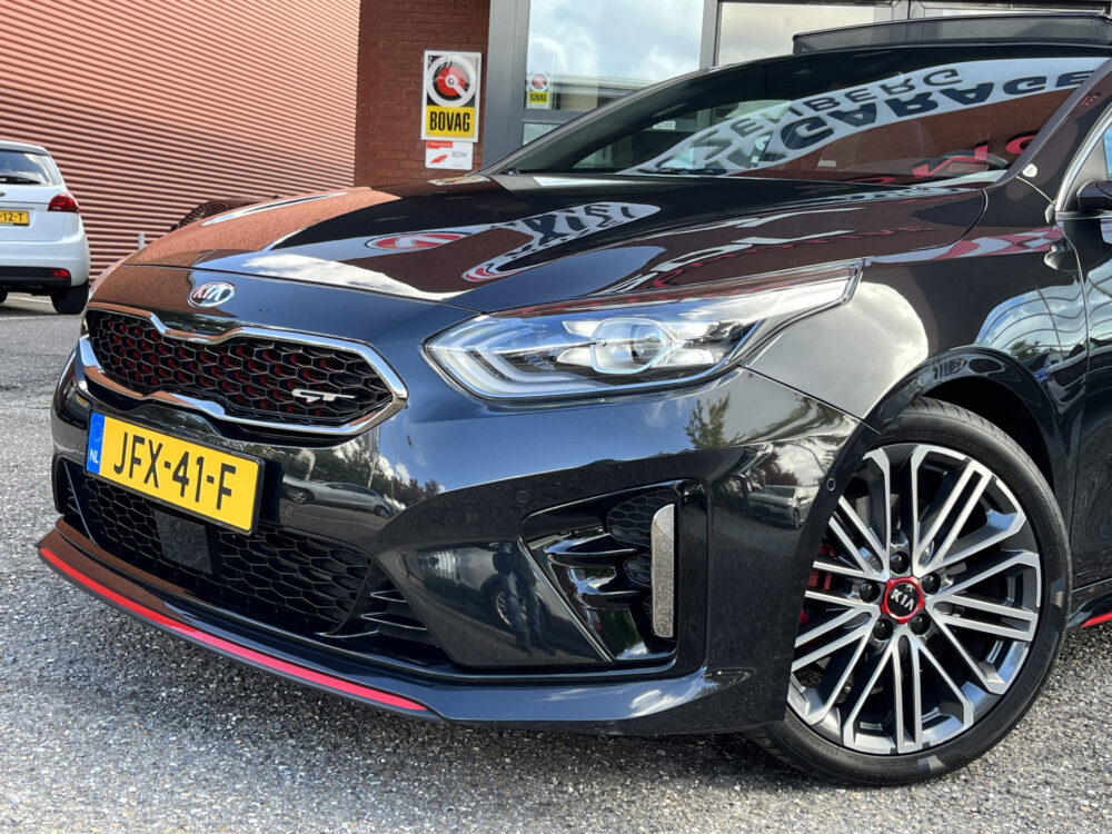 Kia ProCeed 1.6 T-GDI GT 204PK!! // SCHUIF-KANTELDAK // ADAPT. CRUISE // LEDER+ELEK. STOEL // JBL AUDIO // STUUR+STOELVERWARMING // KEYLESS  6