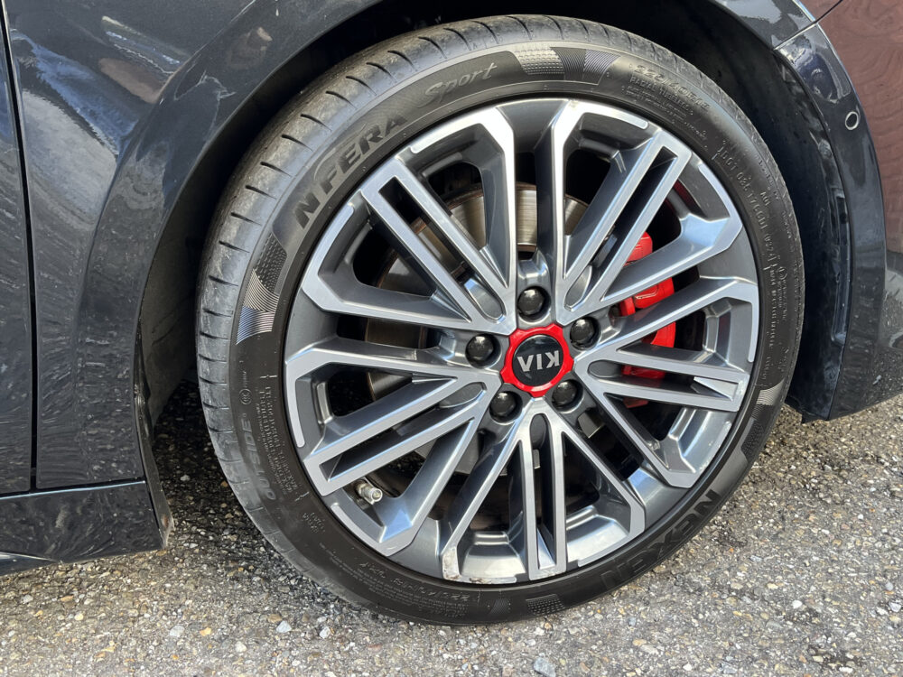 Kia ProCeed 1.6 T-GDI GT 204PK!! // SCHUIF-KANTELDAK // ADAPT. CRUISE // LEDER+ELEK. STOEL // JBL AUDIO // STUUR+STOELVERWARMING // KEYLESS  8