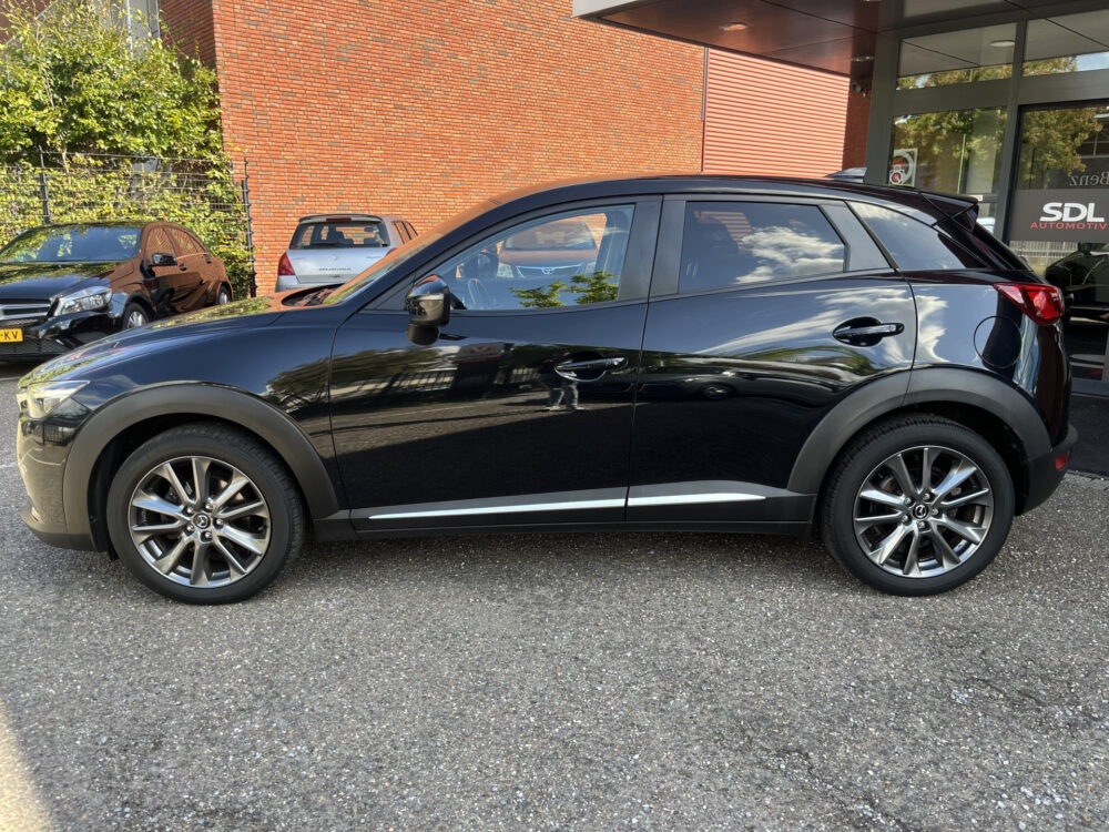 Mazda CX-3 2.0 SkyActiv-G 120 GT-Luxury // HEAD-UP DISPLAY // LEDER // ELEK. STOEL+GEHEUGEN // DODEHOEK // CAMERA+SENSOREN // NAVI // 2