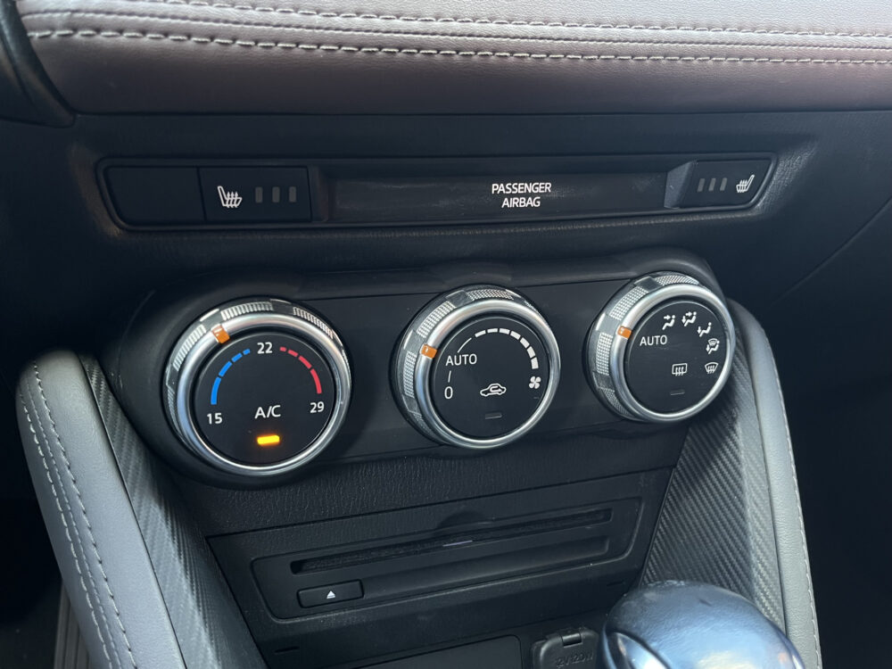 Mazda CX-3 2.0 SkyActiv-G 120 GT-Luxury // HEAD-UP DISPLAY // LEDER // ELEK. STOEL+GEHEUGEN // DODEHOEK // CAMERA+SENSOREN // NAVI // 28
