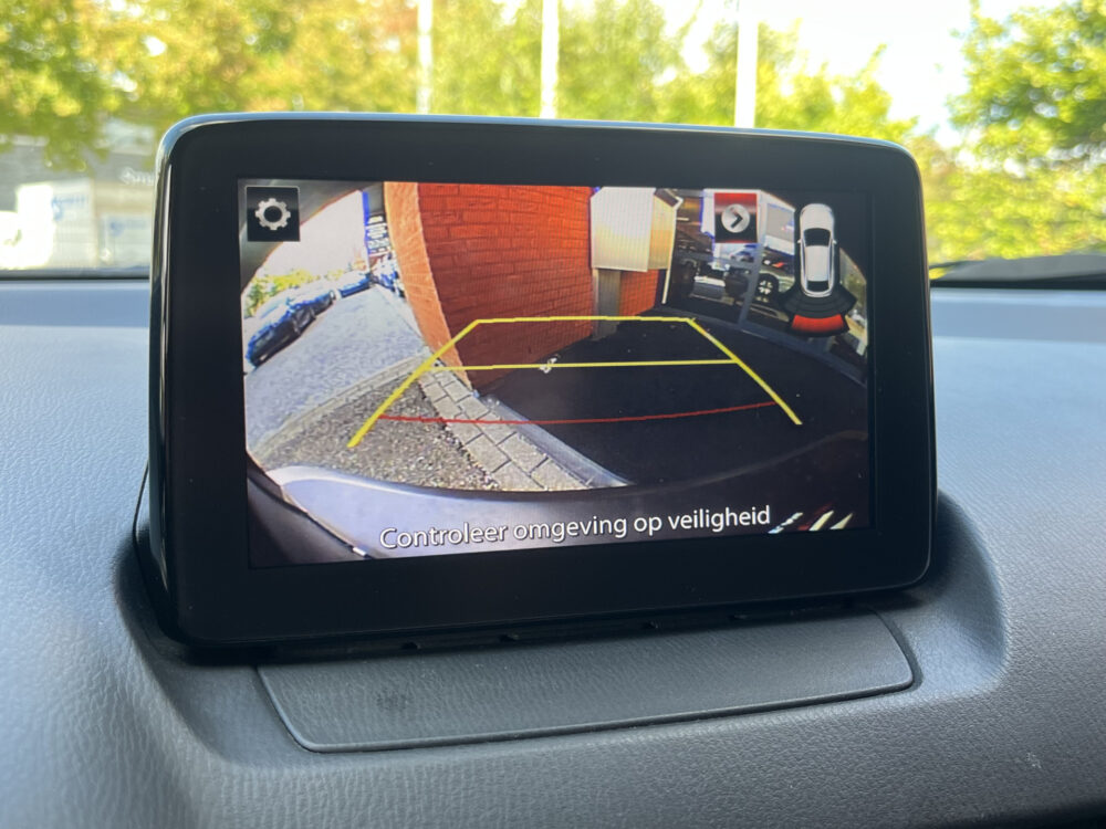 Mazda CX-3 2.0 SkyActiv-G 120 GT-Luxury // HEAD-UP DISPLAY // LEDER // ELEK. STOEL+GEHEUGEN // DODEHOEK // CAMERA+SENSOREN // NAVI // 31