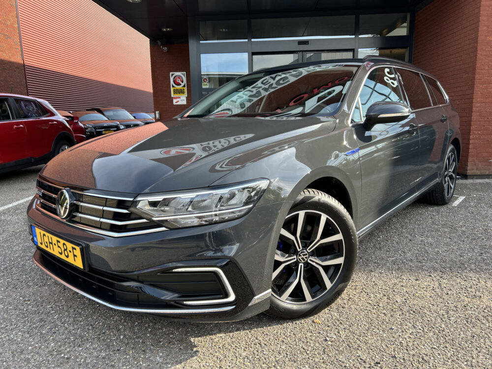 Volkswagen Passat Variant 1.4 TSI PHEV GTE Business // LED // ADAP. CRUISE // NAVI + CARPLAY // CAMERA // PDC V+A // MASSAGE STOEL 1