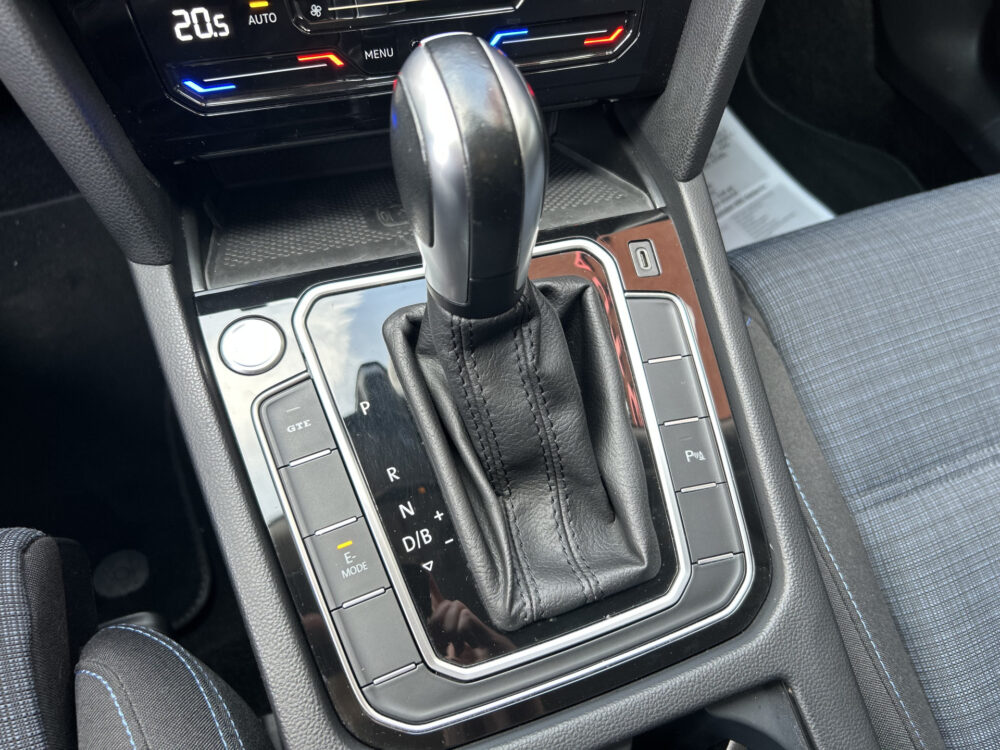 Volkswagen Passat Variant 1.4 TSI PHEV GTE Business // LED // ADAP. CRUISE // NAVI + CARPLAY // CAMERA // PDC V+A // MASSAGE STOEL 19