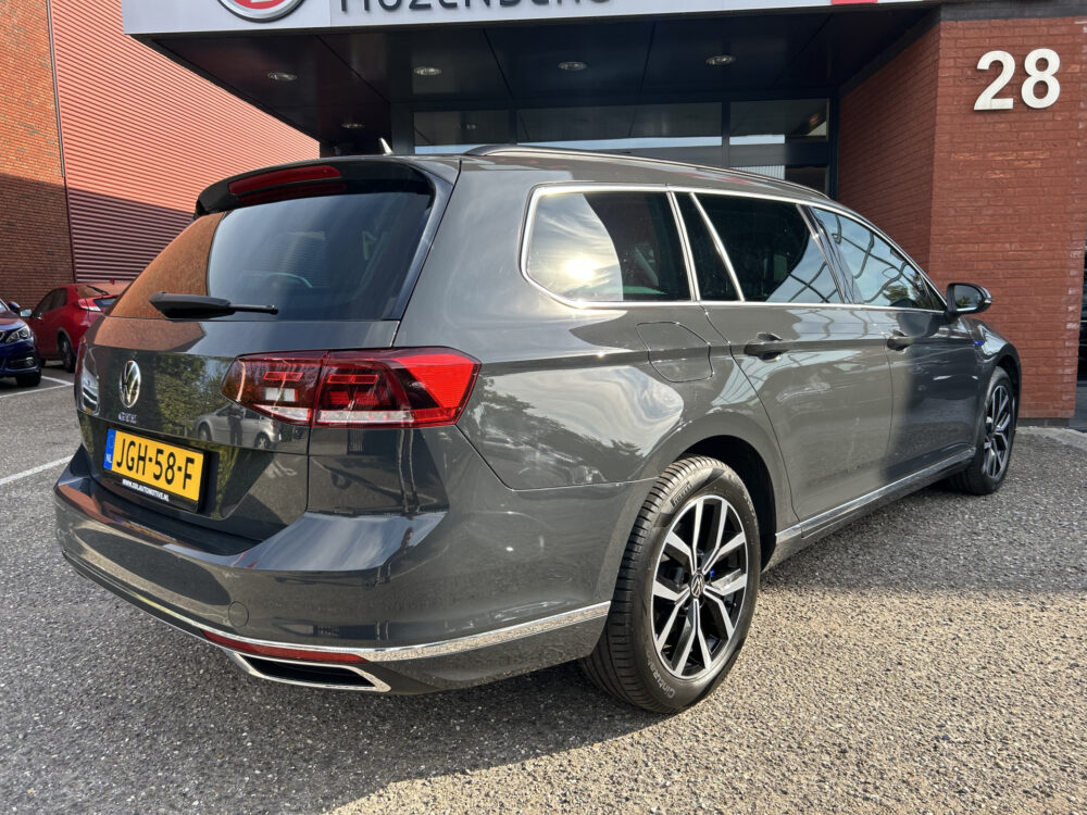 Volkswagen Passat Variant 1.4 TSI PHEV GTE Business // LED // ADAP. CRUISE // NAVI + CARPLAY // CAMERA // PDC V+A // MASSAGE STOEL 2