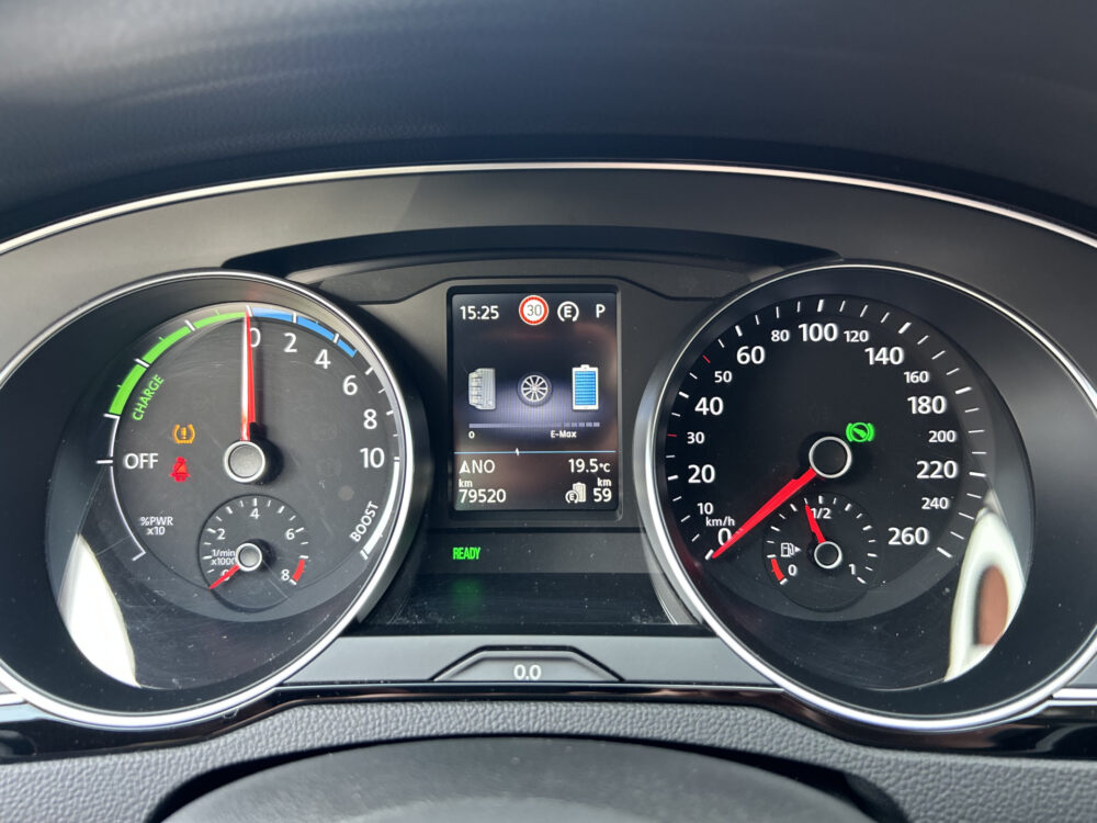Volkswagen Passat Variant 1.4 TSI PHEV GTE Business // LED // ADAP. CRUISE // NAVI + CARPLAY // CAMERA // PDC V+A // MASSAGE STOEL 32