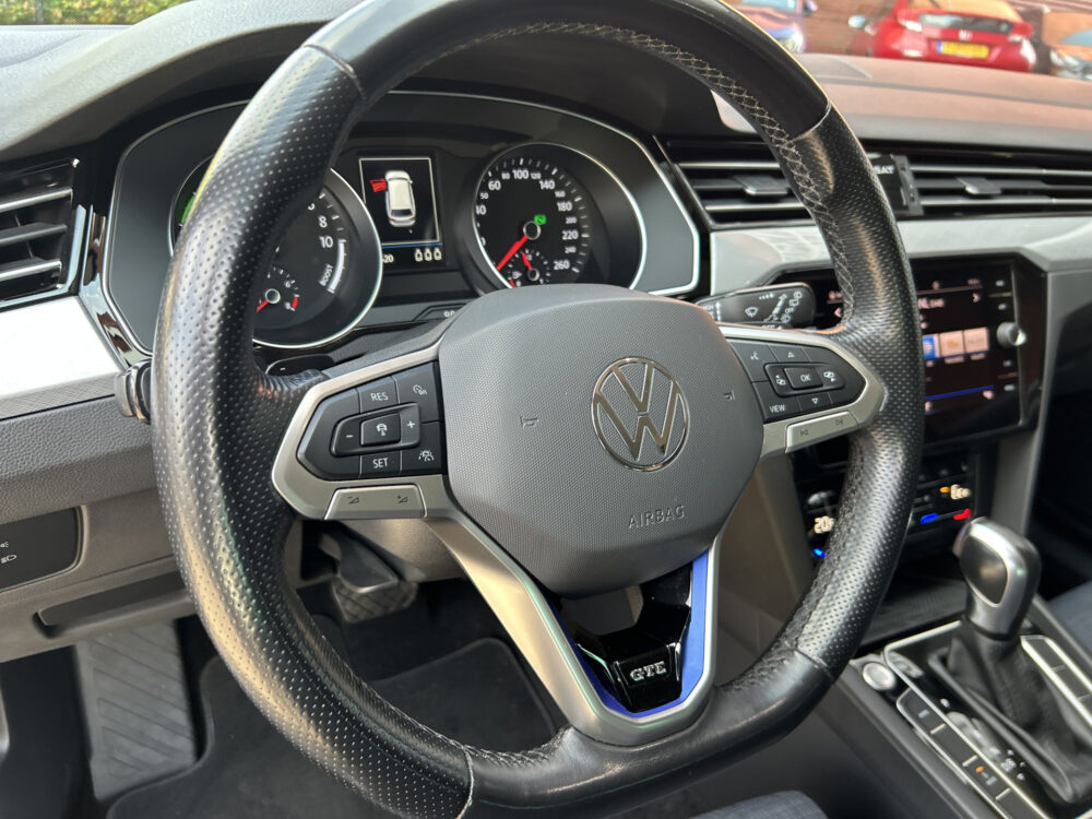 Volkswagen Passat Variant 1.4 TSI PHEV GTE Business // LED // ADAP. CRUISE // NAVI + CARPLAY // CAMERA // PDC V+A // MASSAGE STOEL 6