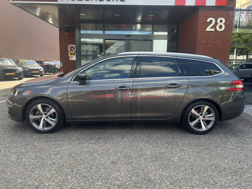 Peugeot 308 SW 1.2 PureTech Blue Lease Allure // NAVI // CAMERA // CRUISE // CLIMA // TREKHAAK!! 3