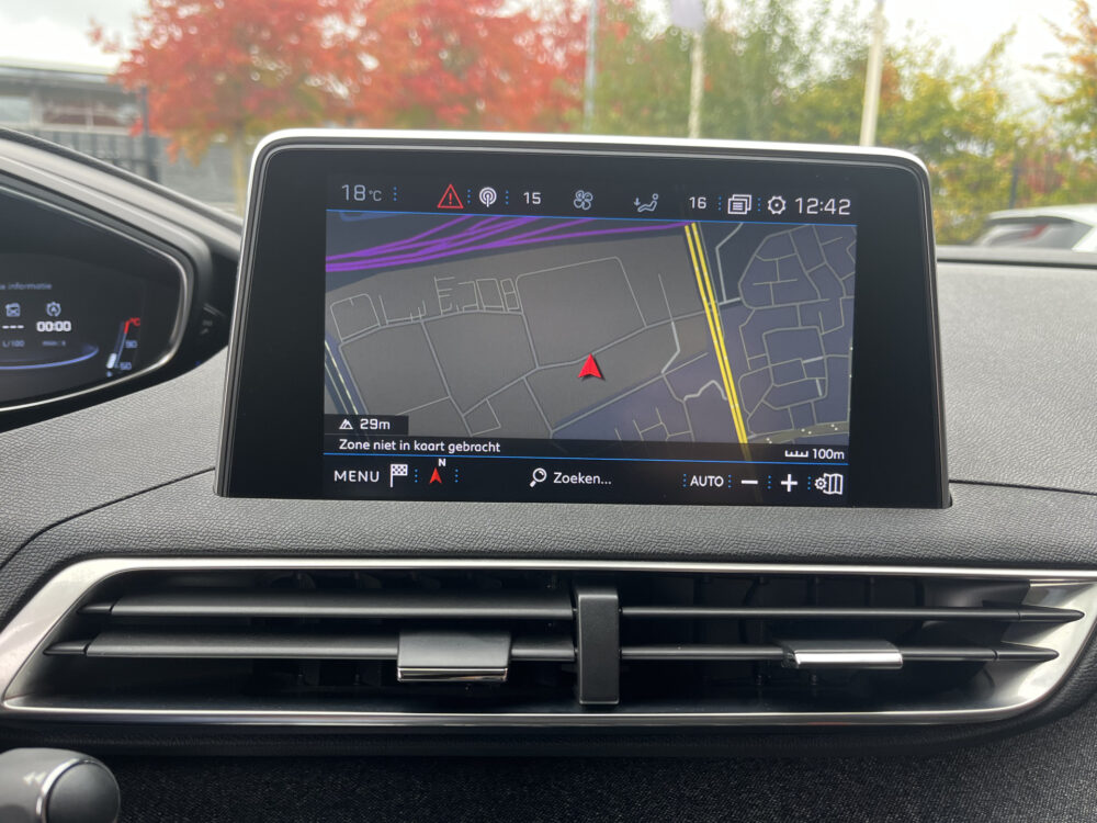 Peugeot 3008 1.2 PureTech Allure // NAVI + CARPLAY // PANO/SCHUIFKANTELDAK // LED // CAMERA // PDC V+A // KEYLESS 21