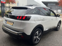 Peugeot 3008 1.2 PureTech Allure // NAVI + CARPLAY // PANO/SCHUIFKANTELDAK // LED // CAMERA // PDC V+A // KEYLESS 41