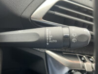 Peugeot 3008 1.2 PureTech Allure // NAVI + CARPLAY // PANO/SCHUIFKANTELDAK // LED // CAMERA // PDC V+A // KEYLESS 66