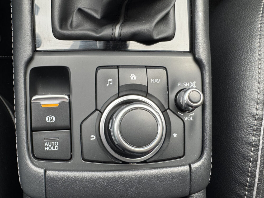 Mazda CX-3 2.0 SkyActiv-G 120 GT-M // NAVI // CAMERA // MEMORY SEATS // BOSE AUDIO // HEAD UP DISPLAY // 24